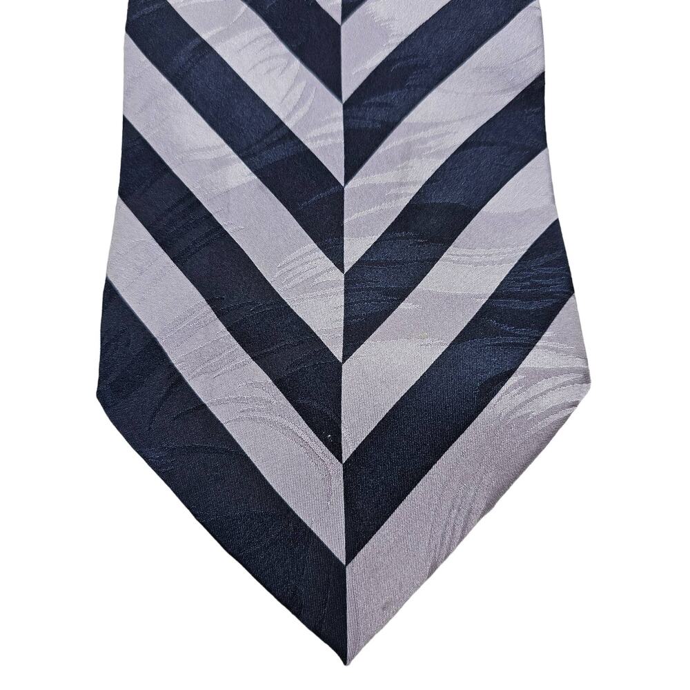 GIORGIO BRUTINI Mens Neck Tie SILK Navy Purple Chevron Striped Asymmetrical